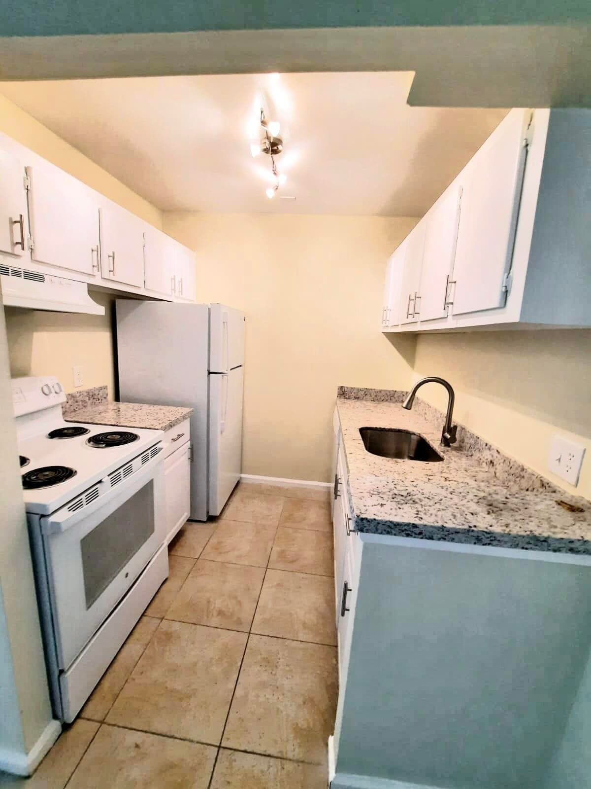 1500 N Congress Avenue B29, West Palm Beach, FL 33401 — photo 1 of 22