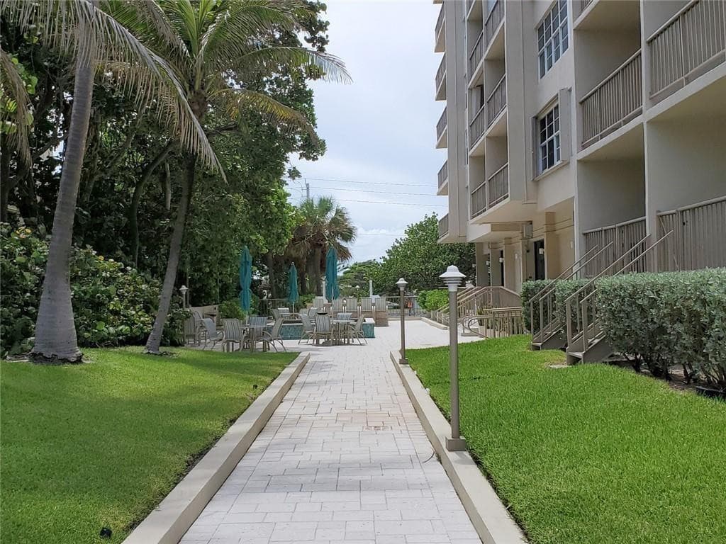 1021 Hillsboro Mile Hillsboro Mile G2, Hillsboro Beach, FL 33062 — photo 24 of 41