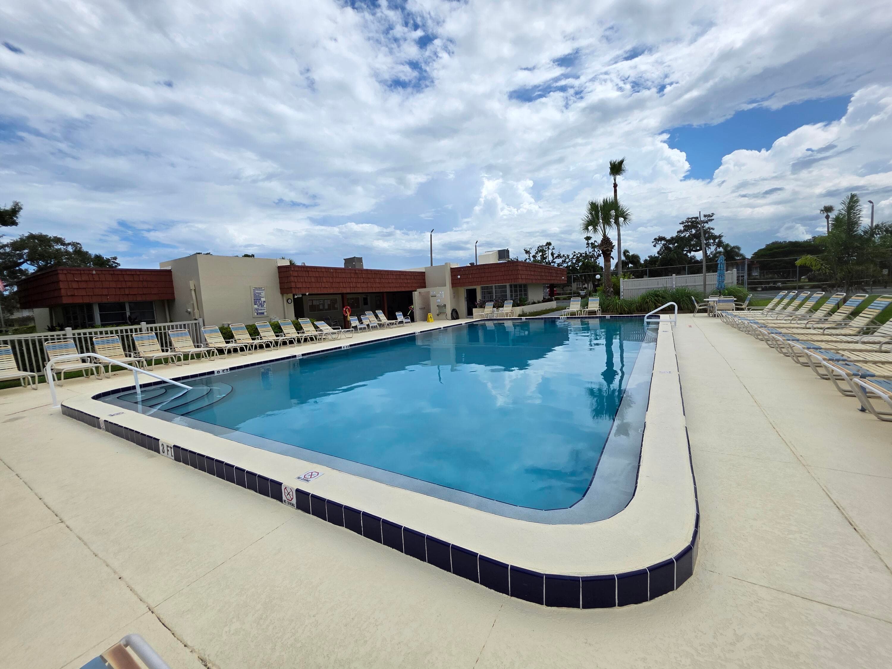 33 Pine Arbor Lane 105, Vero Beach, FL 32962 — photo 15 of 16