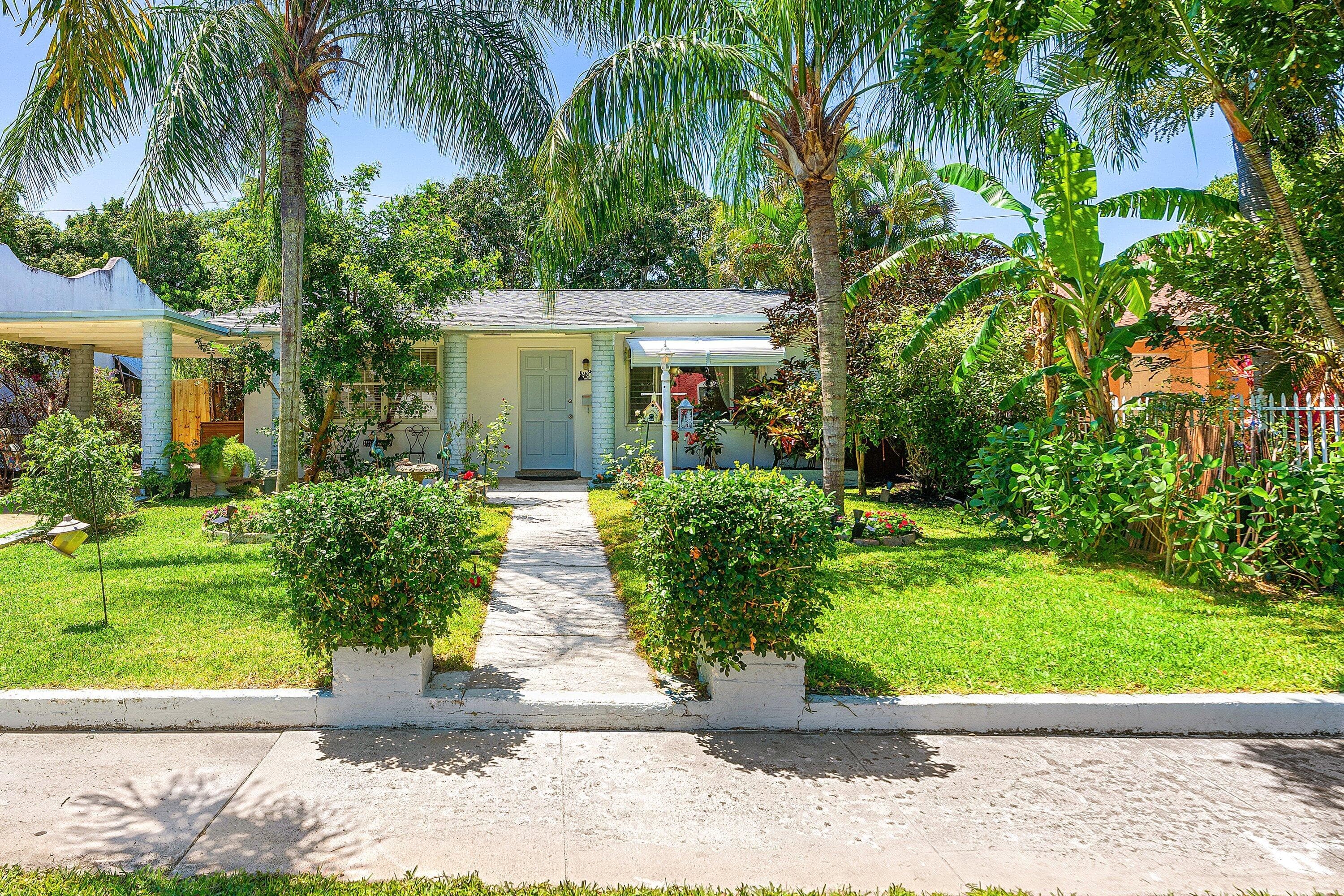 418 Kern Street, West Palm Beach, FL 33405 — photo 1 of 56