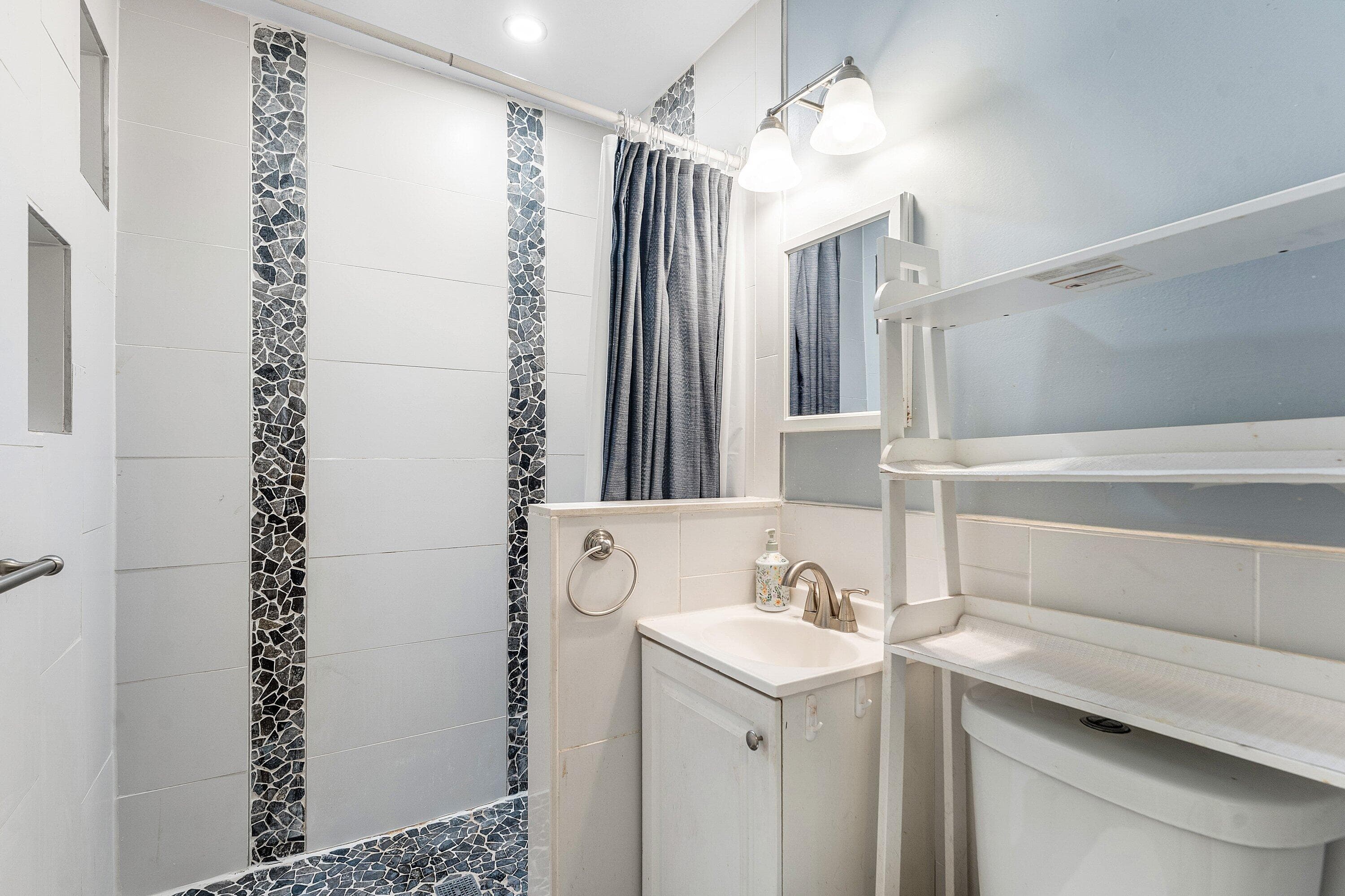 418 Kern Street, West Palm Beach, FL 33405 — photo 21 of 56