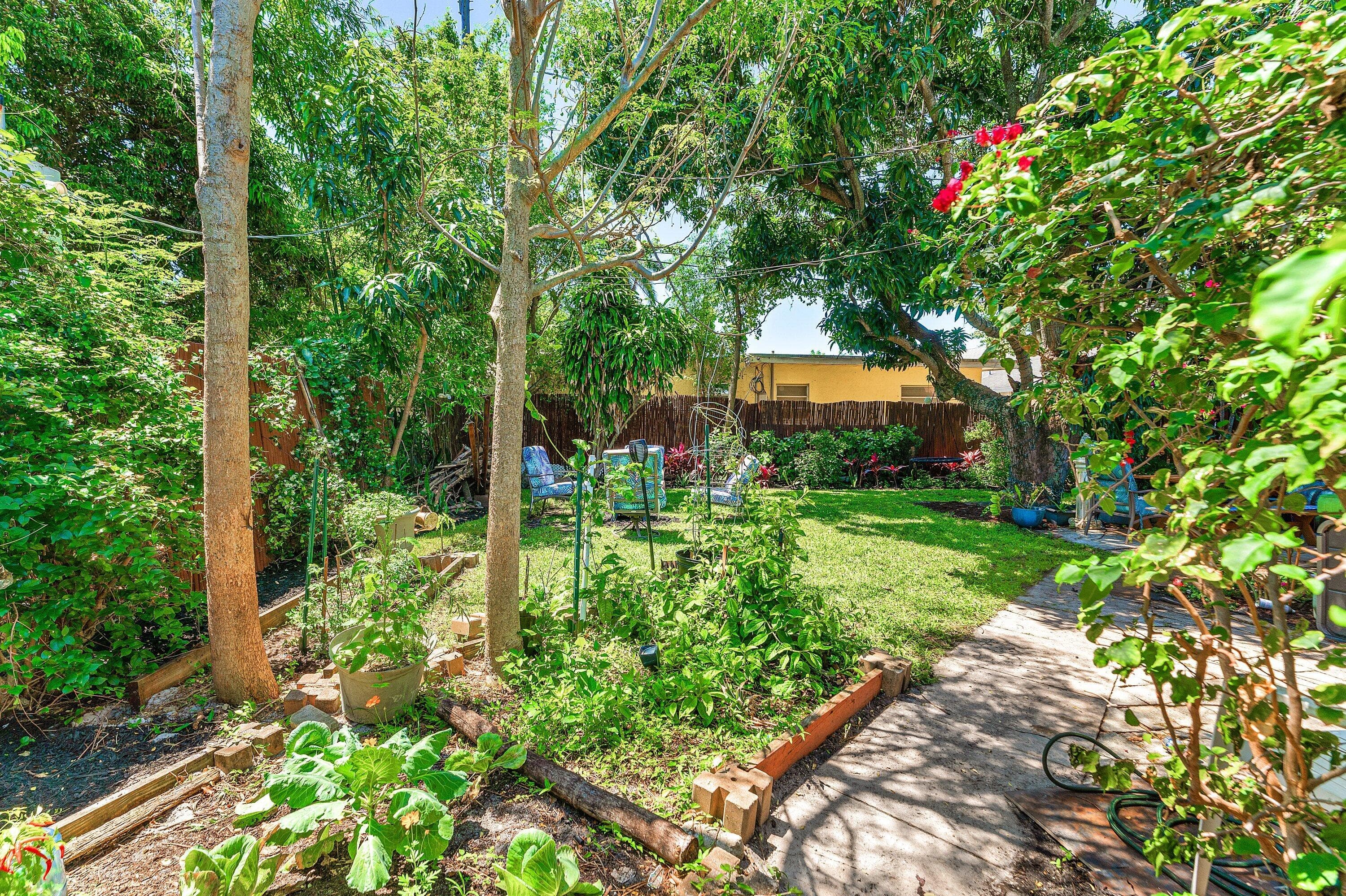 418 Kern Street, West Palm Beach, FL 33405 — photo 29 of 56