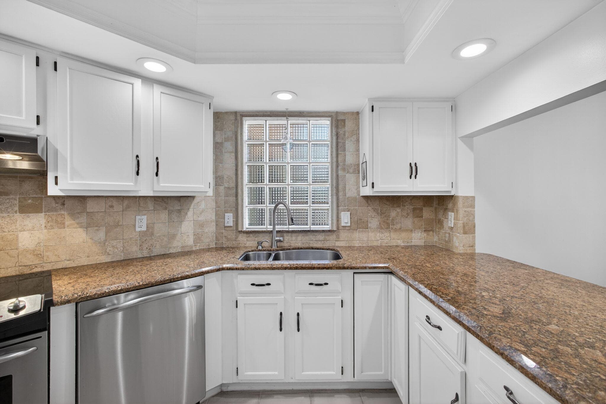4280 Hazel Avenue C, Palm Beach Gardens, FL 33410 — photo 10 of 37