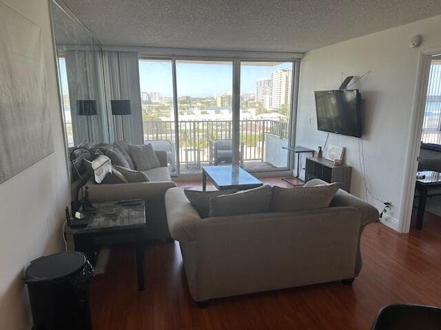 531 N Ocean Boulevard 903, Pompano Beach, FL 33062 — photo 8 of 17