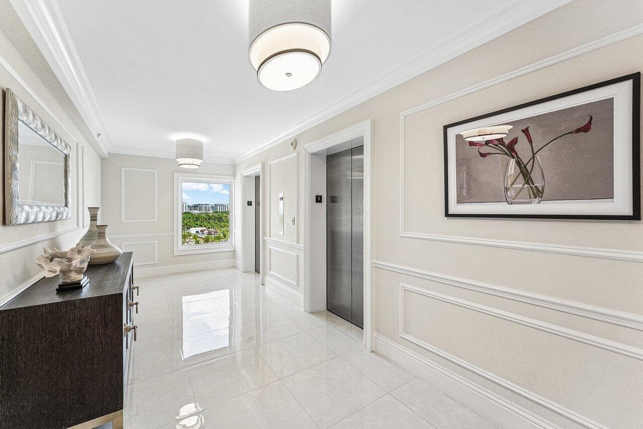 701 E Camino Real Apt 9g, Boca Raton, FL 33432 — photo 23 of 55