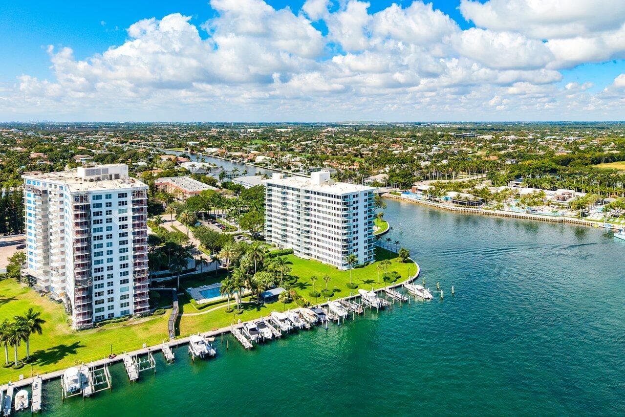 701 E Camino Real Apt 9g, Boca Raton, FL 33432 — photo 41 of 55