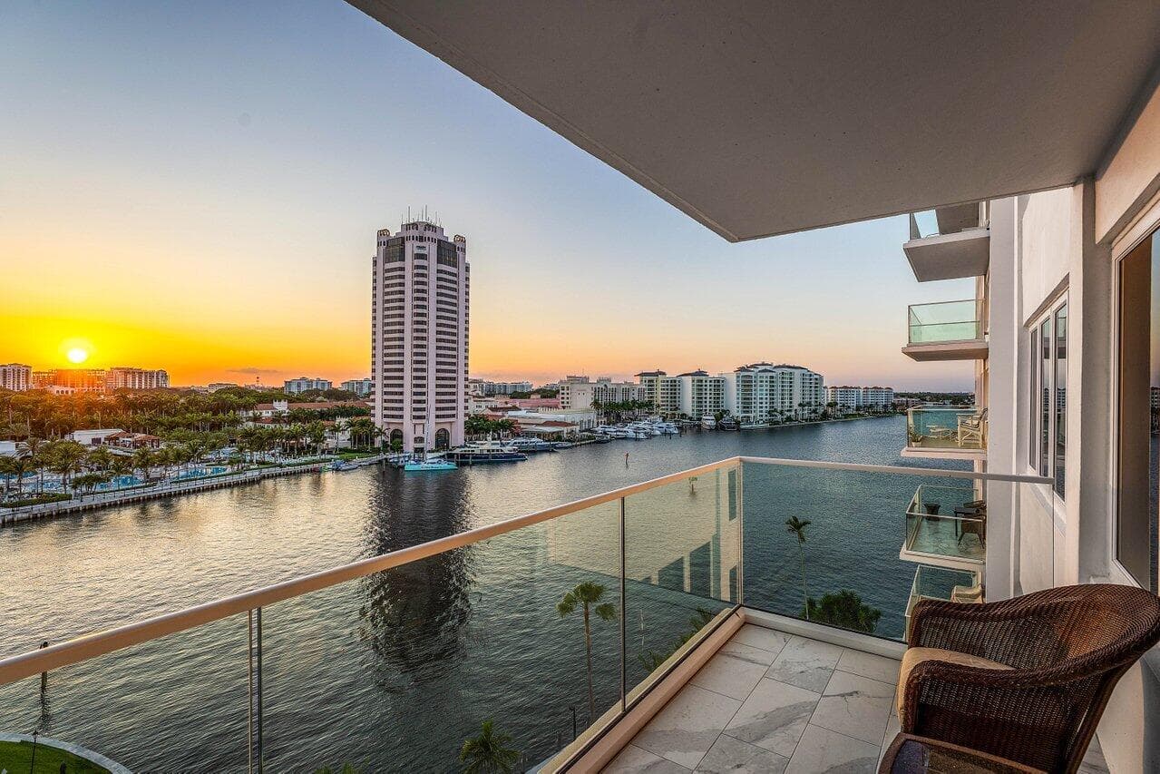 701 E Camino Real Apt 9g, Boca Raton, FL 33432 — photo 49 of 55