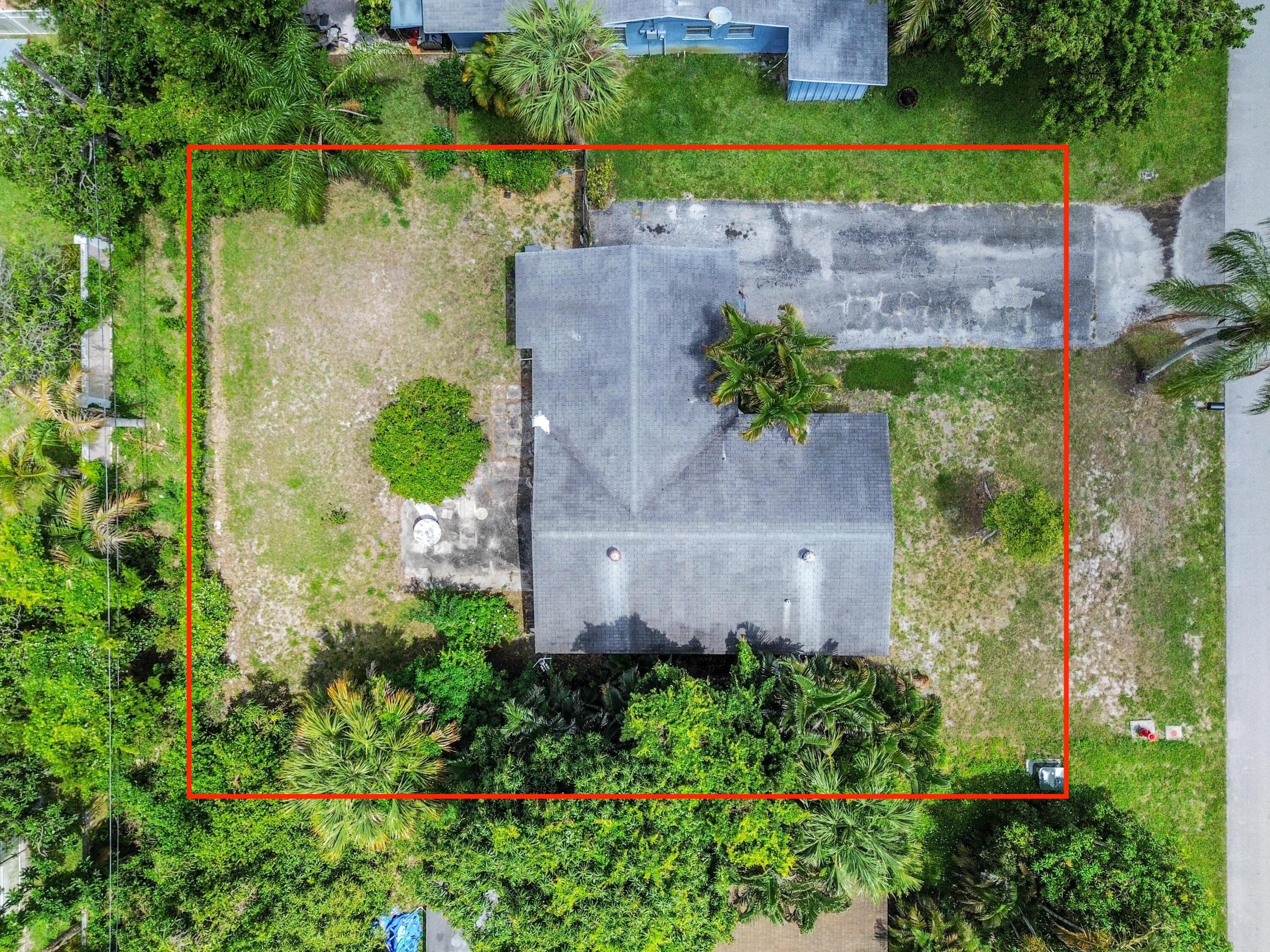 877 Sarazen Drive, Lake Belvedere Estates, FL 33413 — photo 3 of 33