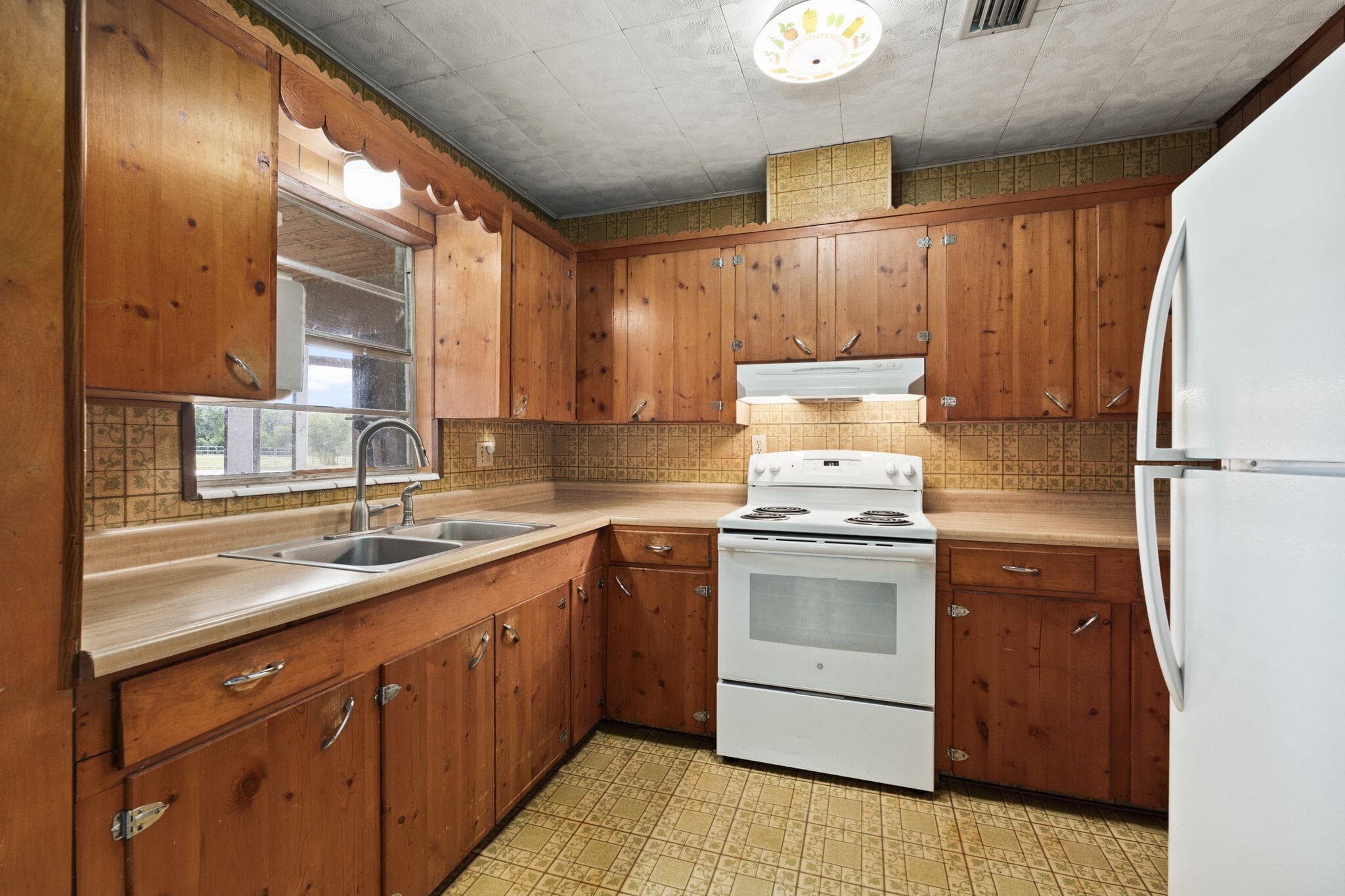 4072 NW 18th Street, Okeechobee, FL 34972 — photo 11 of 26