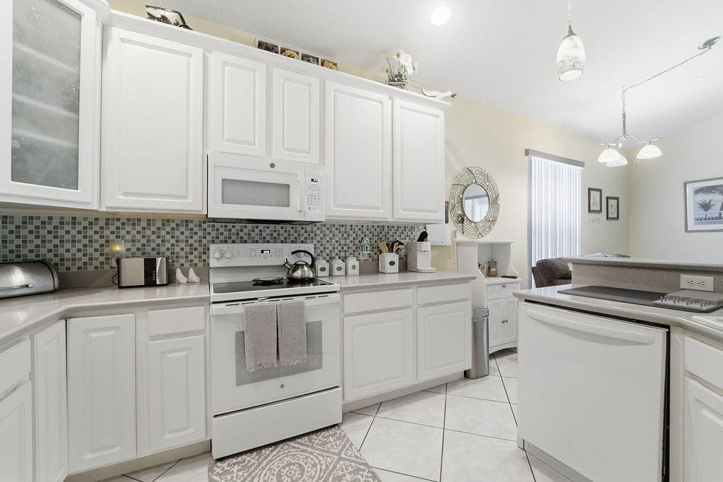 17664 Cinquez Park Road W, Jupiter, FL 33458 — photo 3 of 24