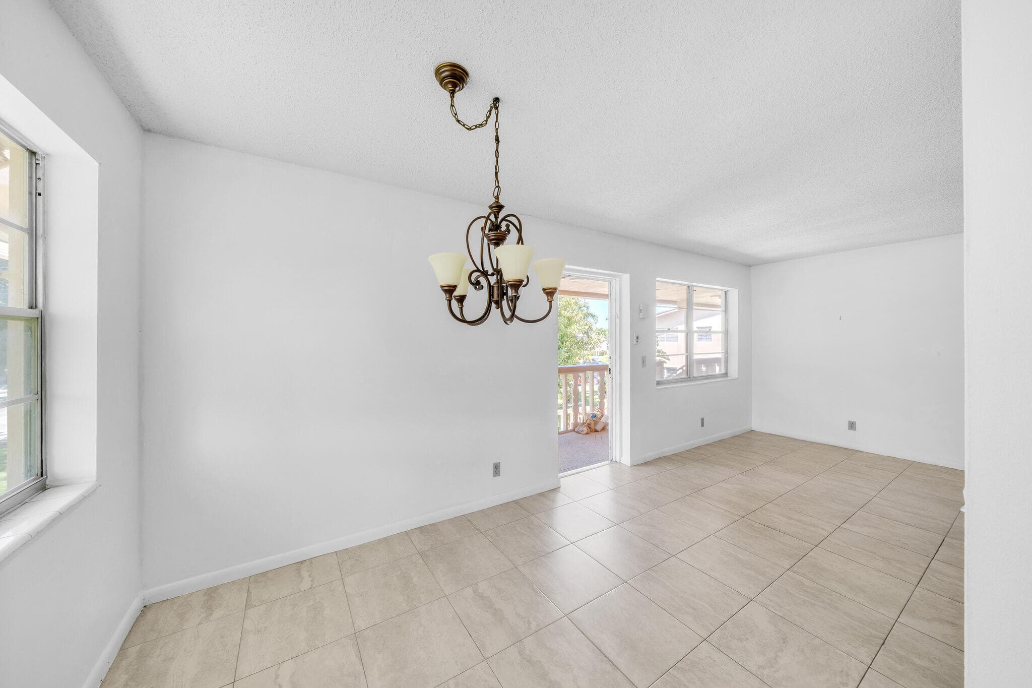 89 Canterbury D, West Palm Beach, FL 33417 — photo 8 of 34