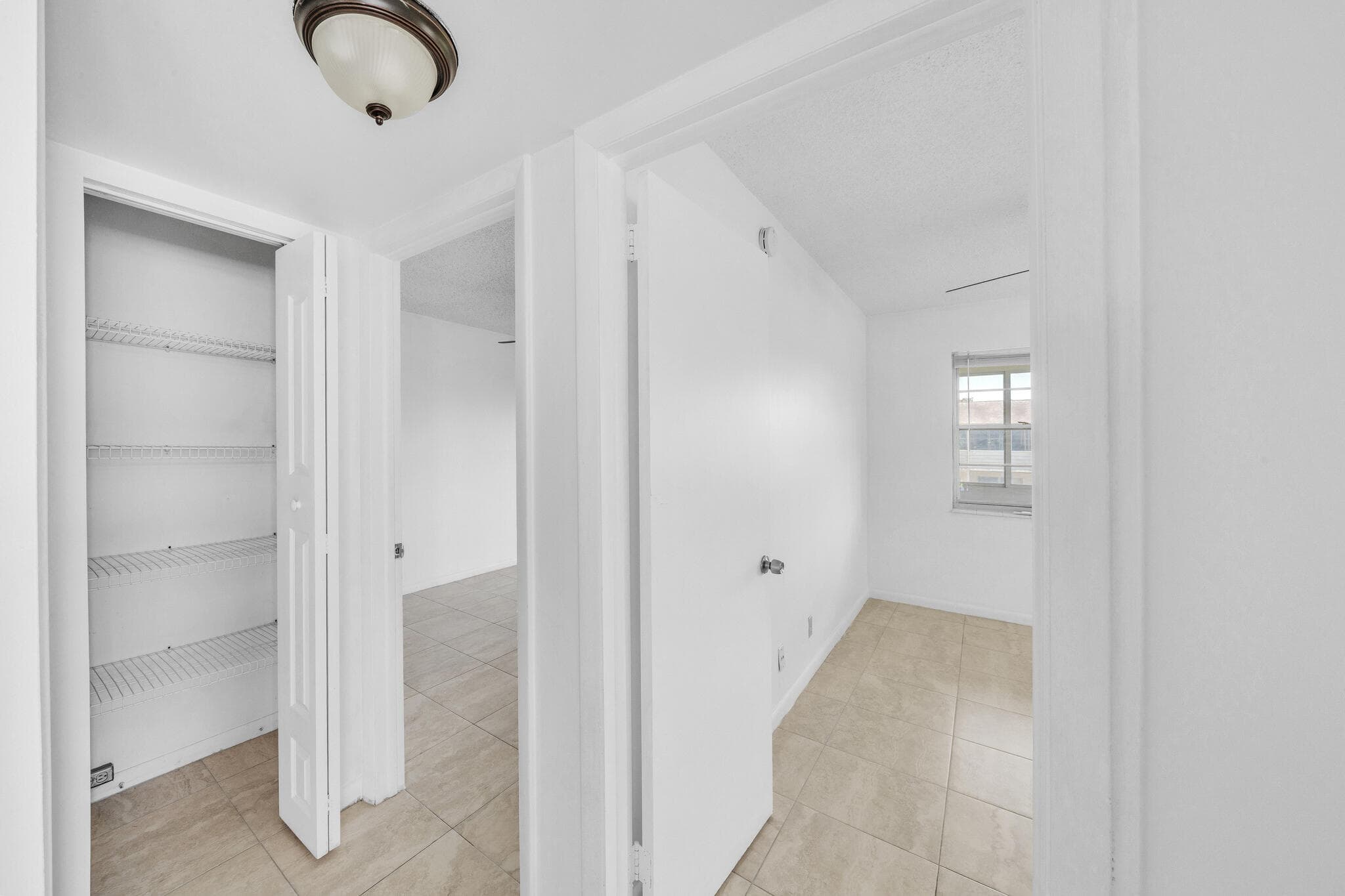 89 Canterbury D, West Palm Beach, FL 33417 — photo 14 of 34