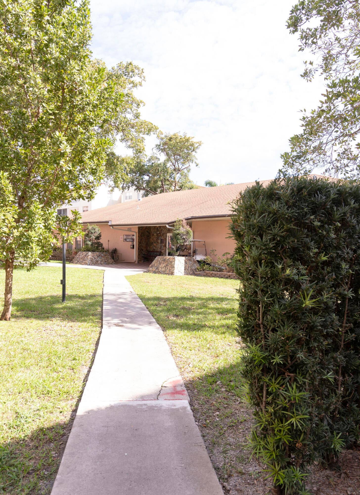 2851 Somerset Drive 116 E, Lauderdale Lakes, FL 33311 — photo 25 of 30