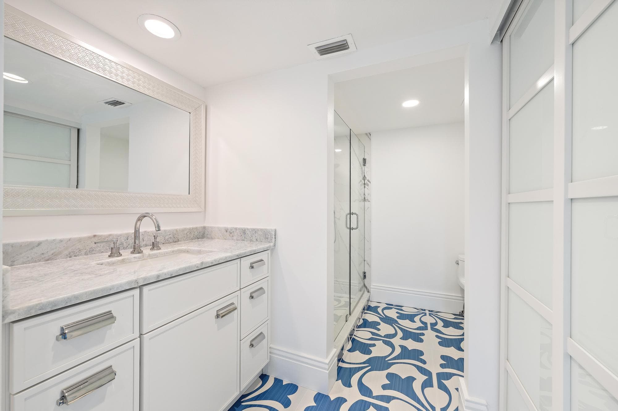 2435 Presidential Way H, West Palm Beach, FL 33401 — photo 26 of 76