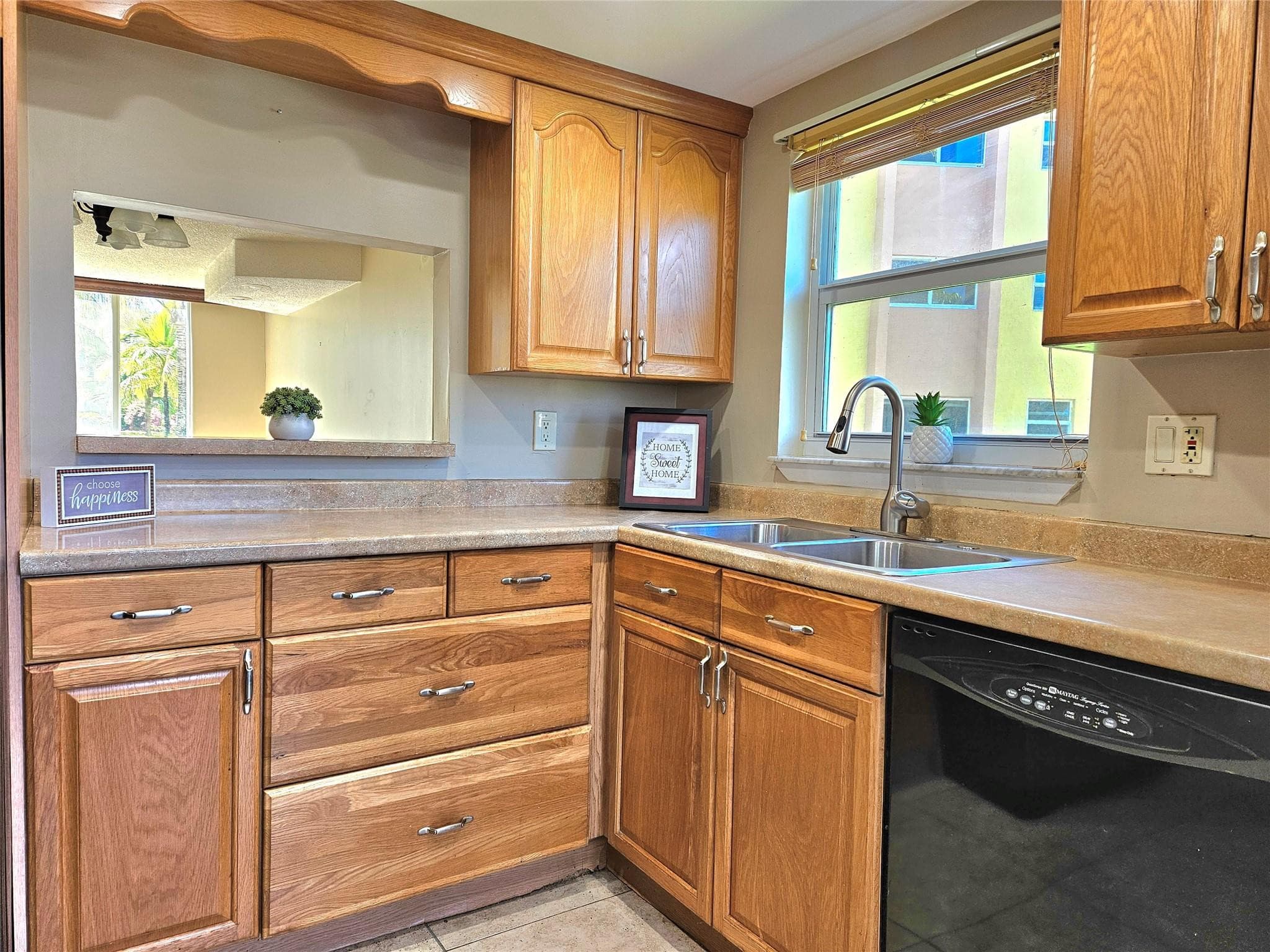 6700 Royal Palm Boulevard 112d, Margate, FL 33063 — photo 7 of 35