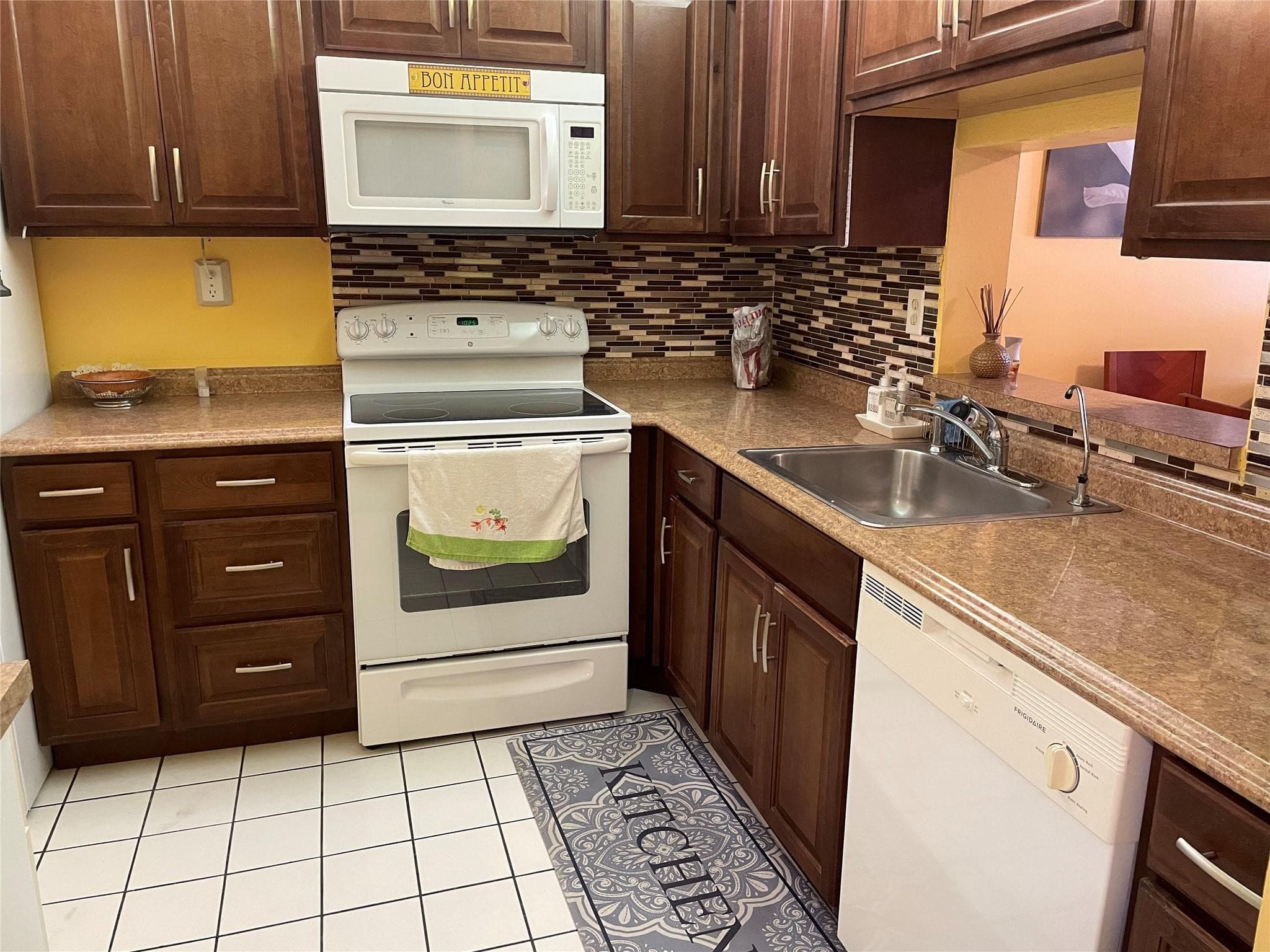 2860 Somerset Drive 311k, Lauderdale Lakes, FL 33311 — photo 4 of 47