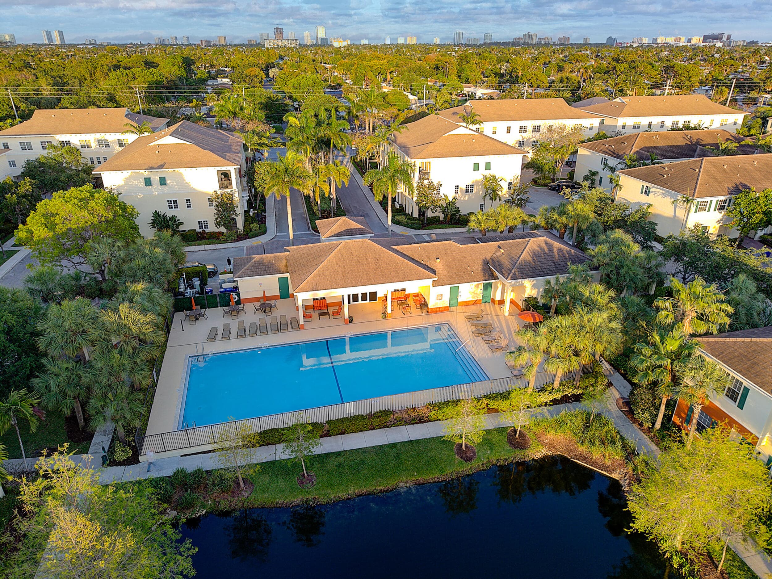 704 SW 2nd Way, Pompano Beach, FL 33060 — photo 4 of 35