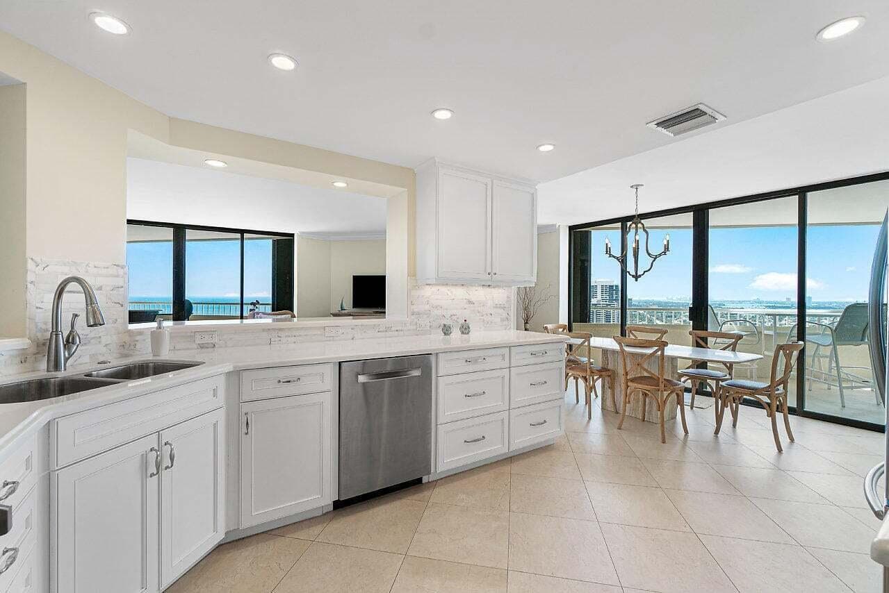 5080 N Ocean Drive 19d, Singer Island, FL 33404 — photo 13 of 36