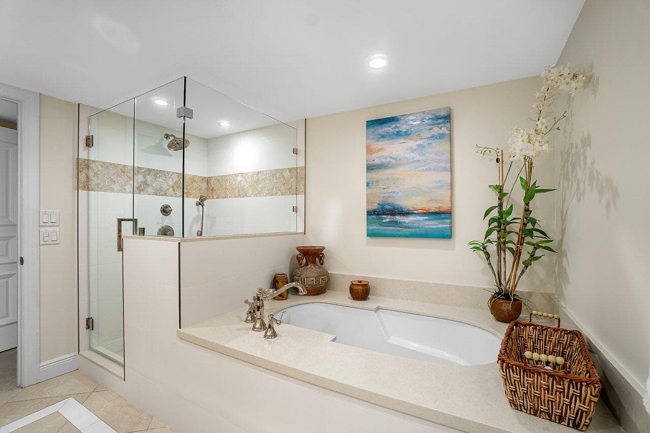 5080 N Ocean Drive 19d, Singer Island, FL 33404 — photo 18 of 36