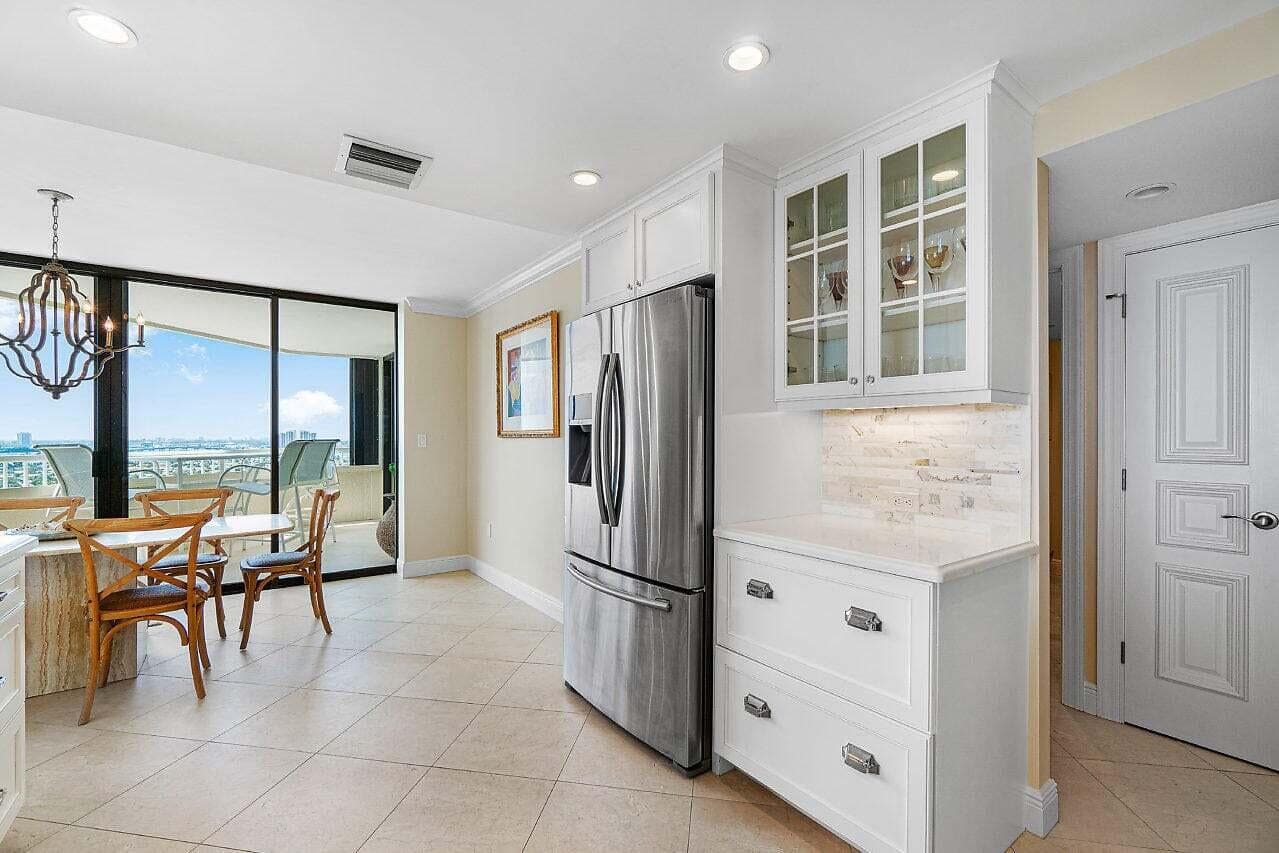 5080 N Ocean Drive 19d, Singer Island, FL 33404 — photo 14 of 36