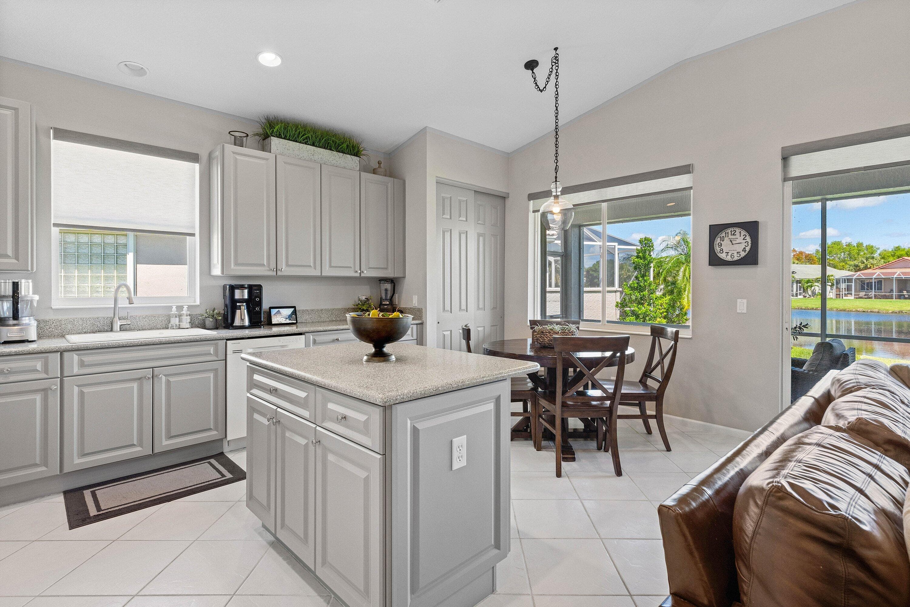 9121 Bay Point Circle, West Palm Beach, FL 33411 — photo 13 of 42