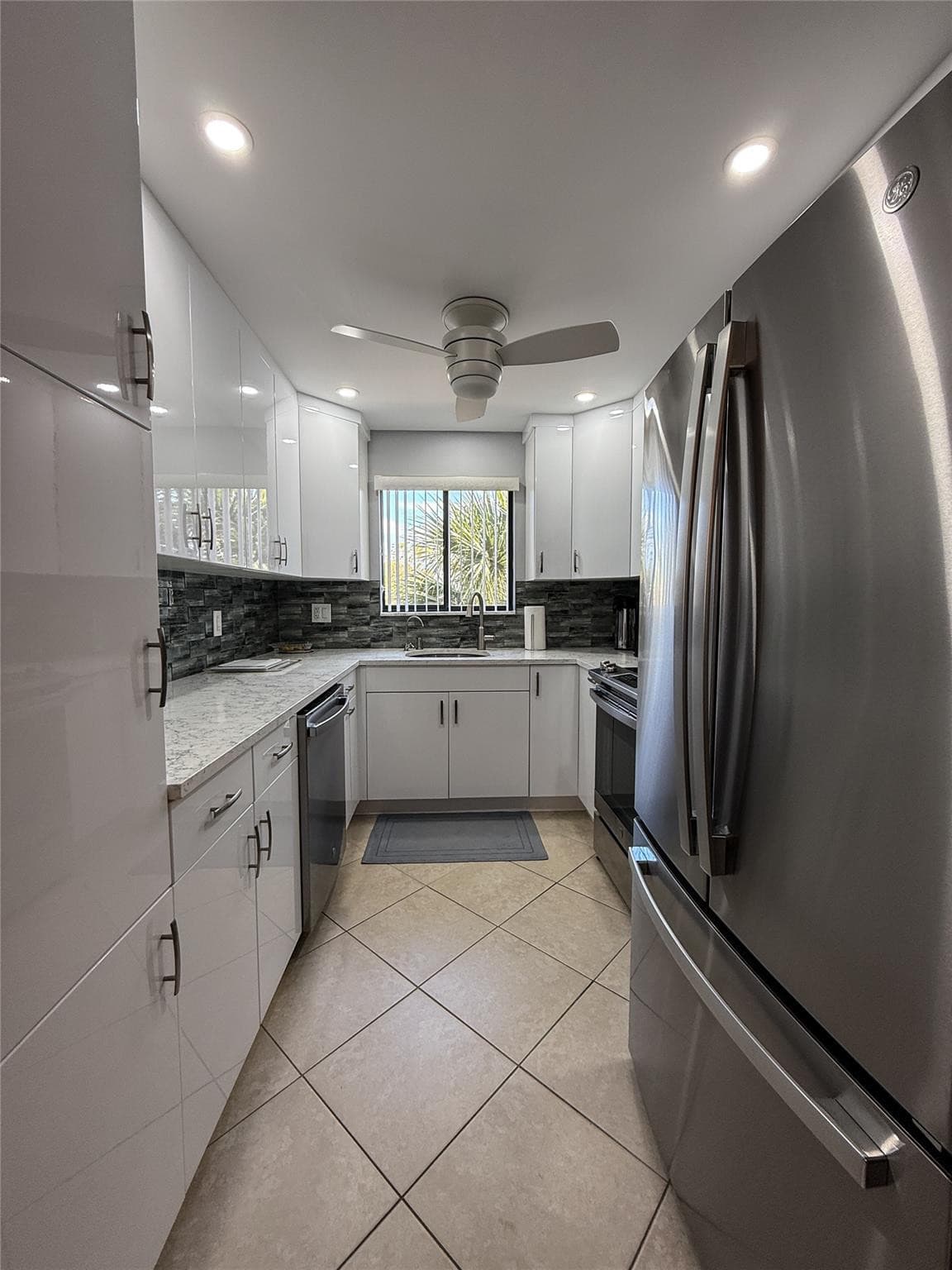 7448 Ashmont Circle 312, Tamarac, FL 33321 — photo 7 of 41