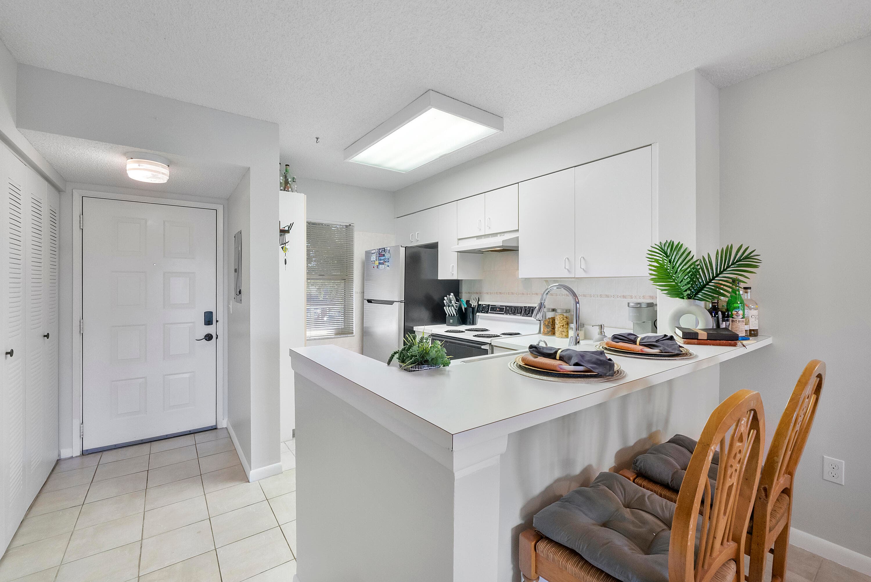 2236 N Cypress Bend Drive 311, Pompano Beach, FL 33069 — photo 3 of 57