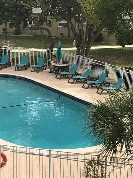 270 Layne Boulevard 308, Hallandale Beach, FL 33009 — photo 15 of 18