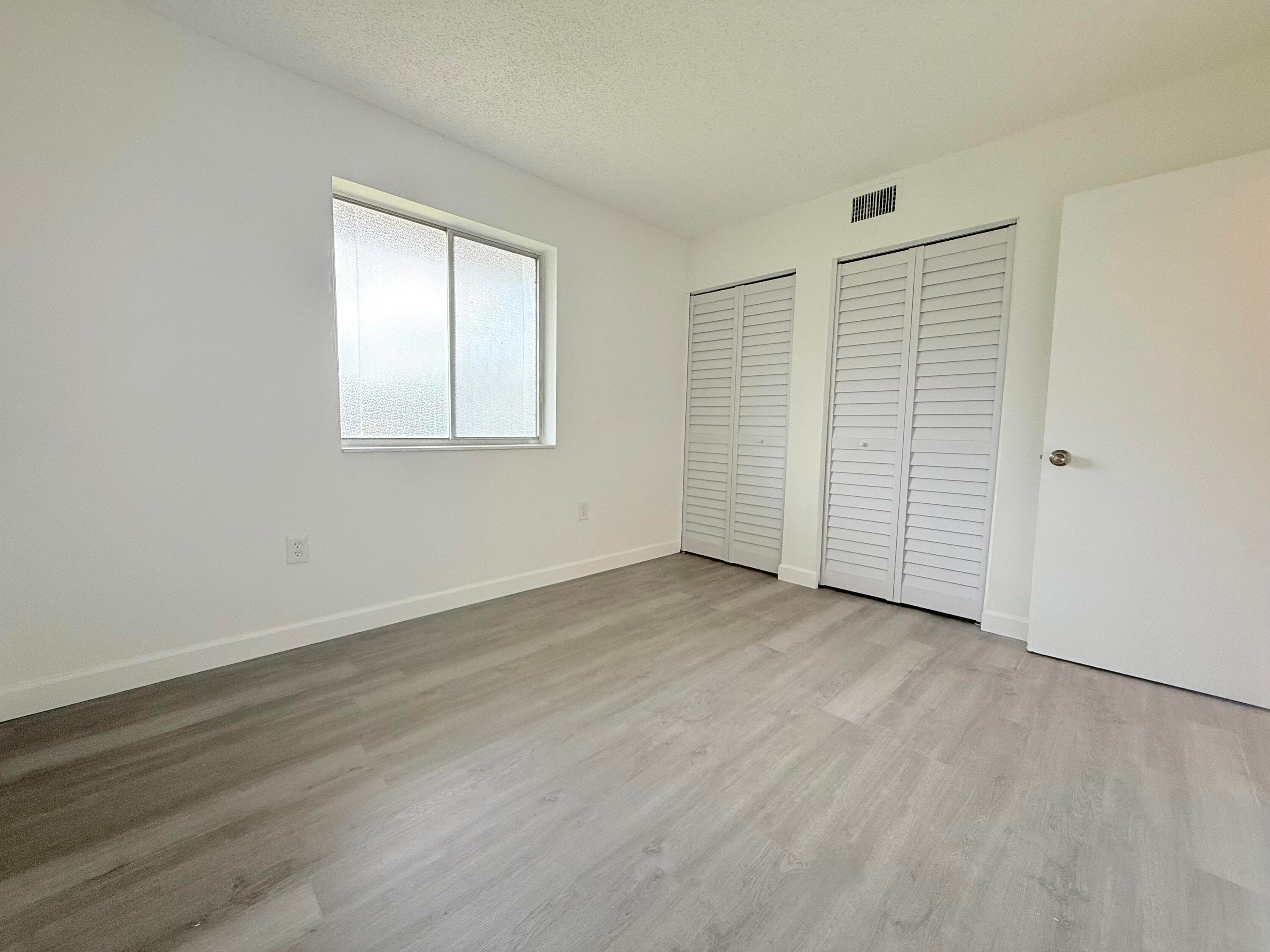 6106 Forest Hill Boulevard 204, West Palm Beach, FL 33415 — photo 12 of 18
