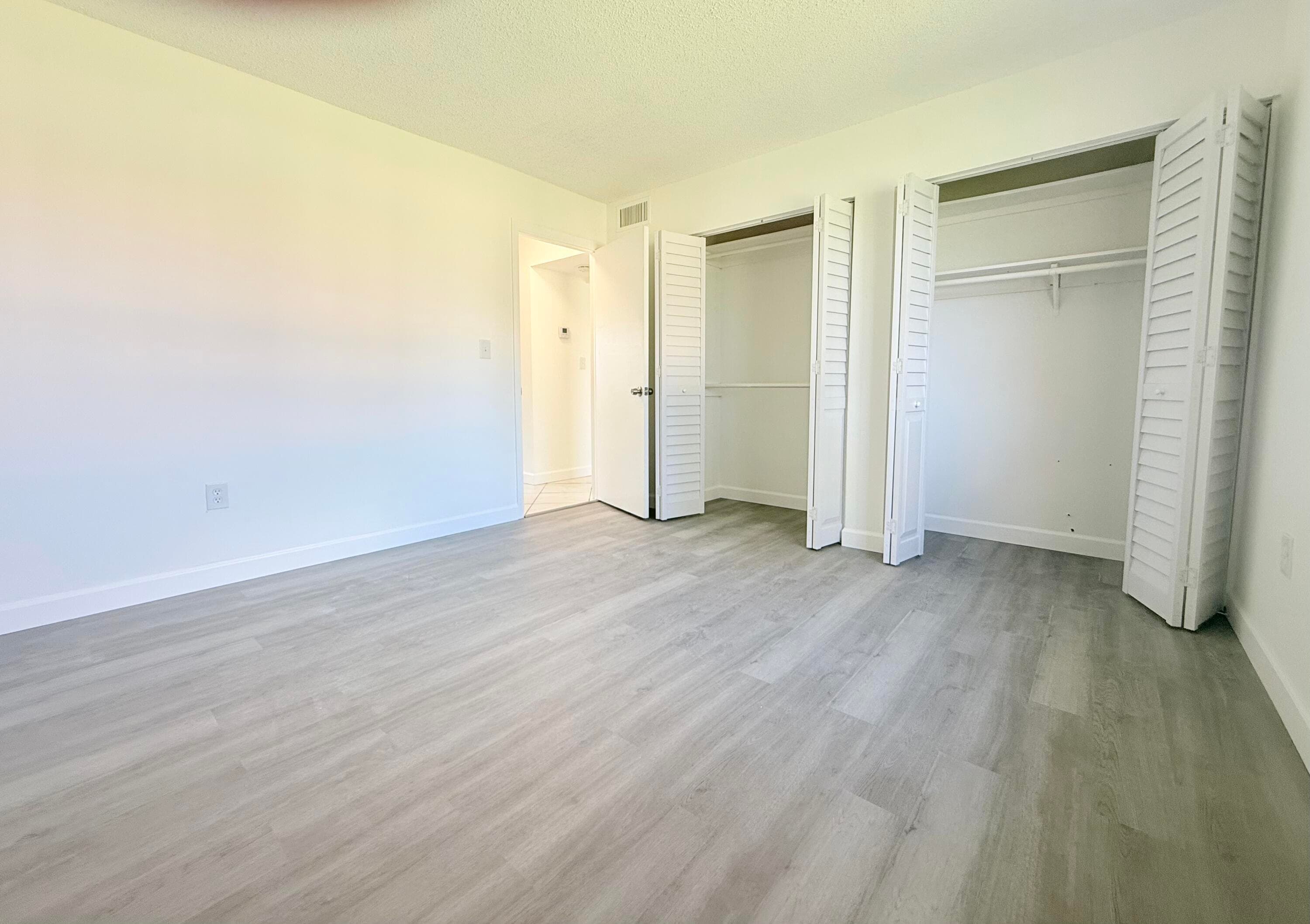 6106 Forest Hill Boulevard 204, West Palm Beach, FL 33415 — photo 9 of 18