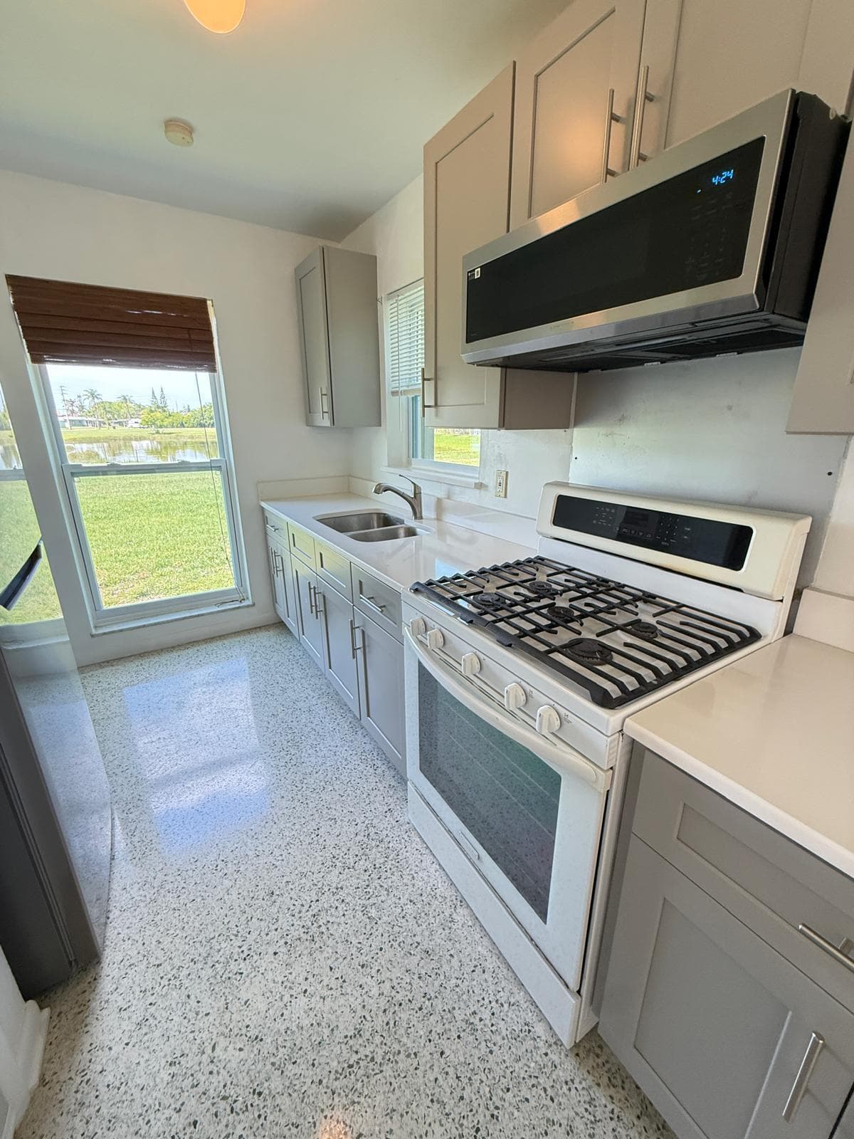 3231 SE Monte Vista Street, Port St. Lucie, FL 34952 — photo 8 of 19