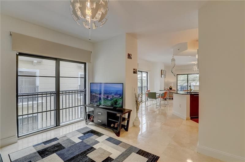 2409 N Ocean Boulevard 427, Fort Lauderdale, FL 33305 — photo 10 of 26