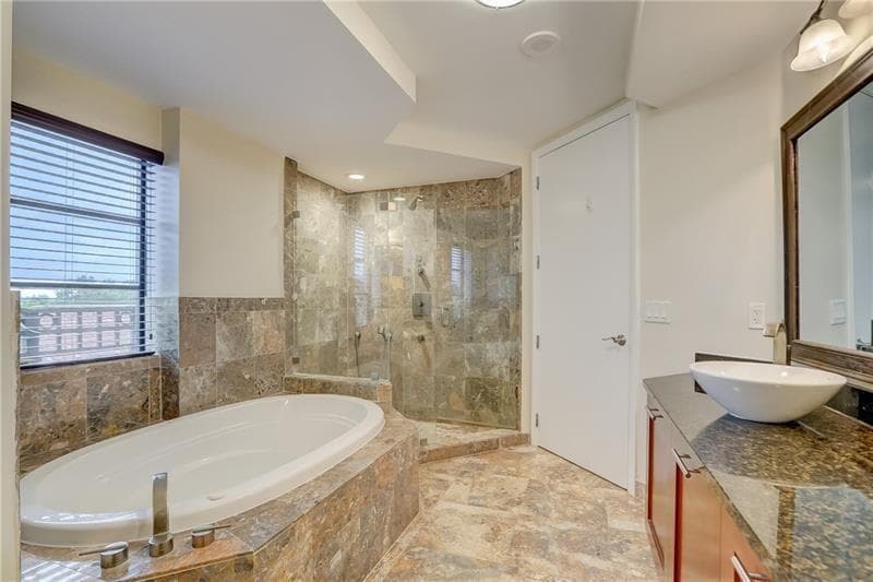 2409 N Ocean Boulevard 427, Fort Lauderdale, FL 33305 — photo 17 of 26