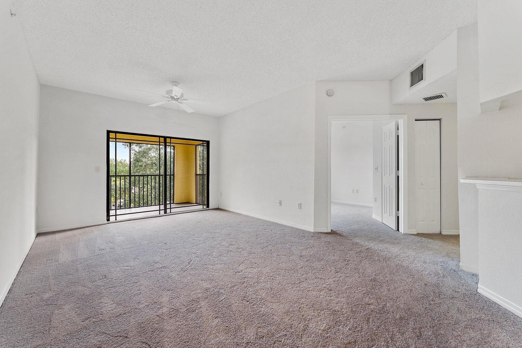 2727 Anzio Court 301, Palm Beach Gardens, FL 33410 — photo 4 of 29