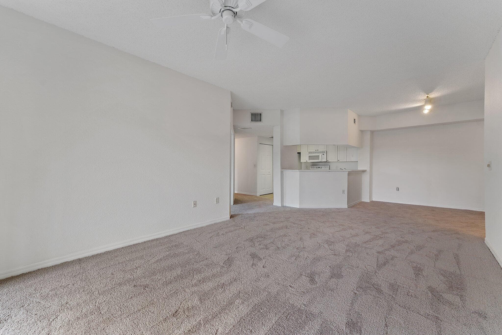 2727 Anzio Court 301, Palm Beach Gardens, FL 33410 — photo 6 of 29