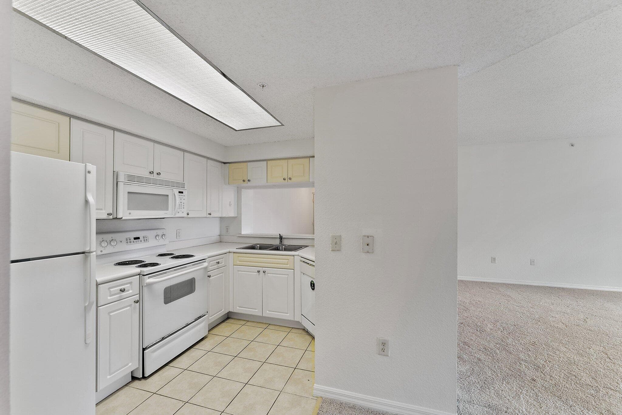 2727 Anzio Court 301, Palm Beach Gardens, FL 33410 — photo 9 of 29