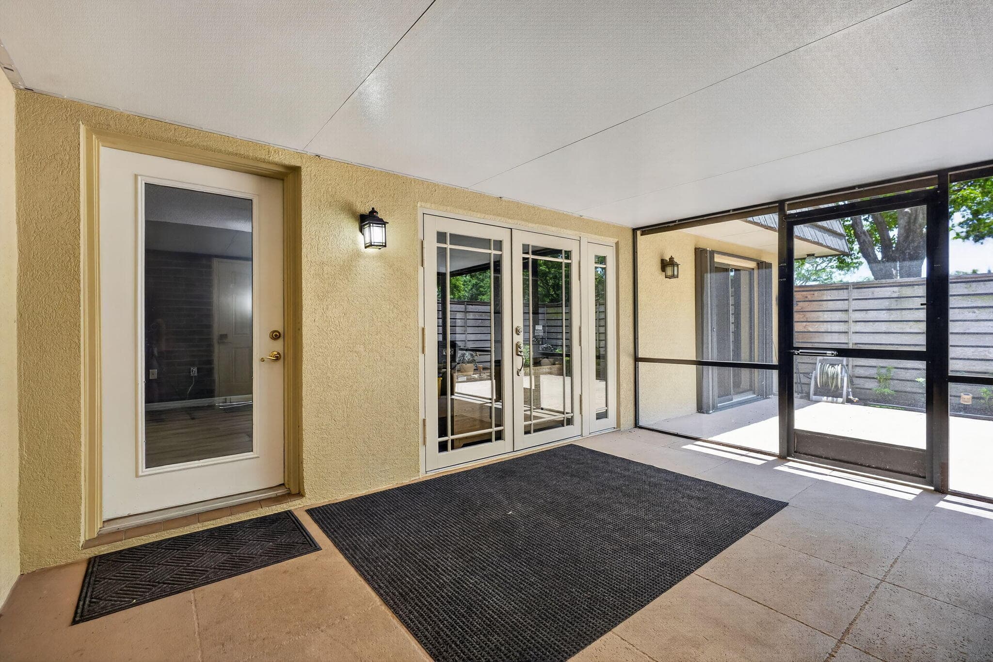 527 5th Terrace, Palm Beach Gardens, FL 33418 — photo 3 of 40