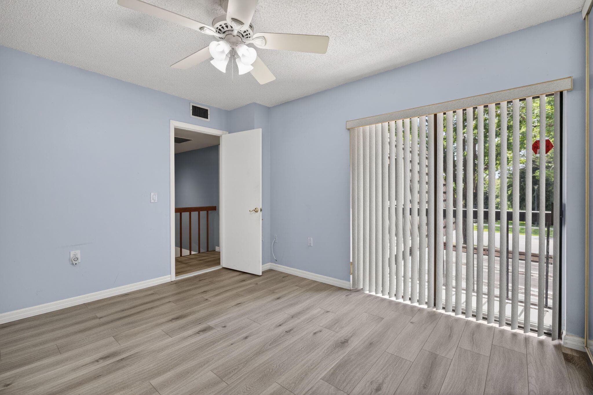 527 5th Terrace, Palm Beach Gardens, FL 33418 — photo 21 of 40