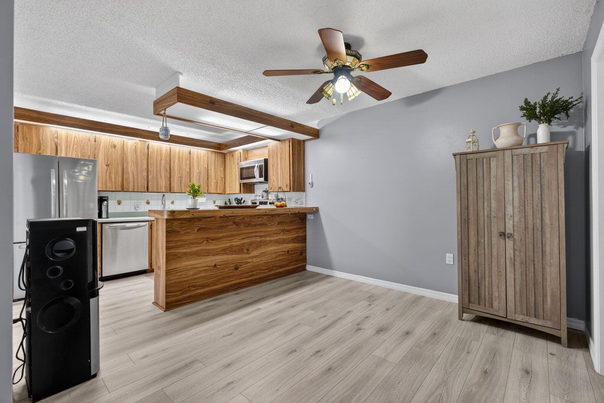 527 5th Terrace, Palm Beach Gardens, FL 33418 — photo 11 of 40
