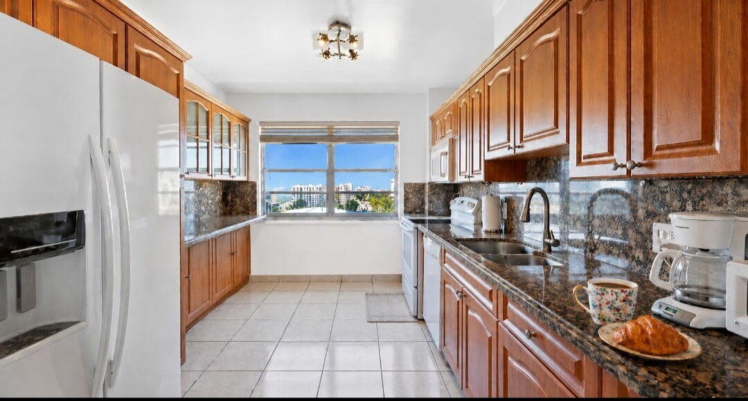 2801 NE 183rd Street Unit 1502w, Aventura, FL 33160 — photo 5 of 19