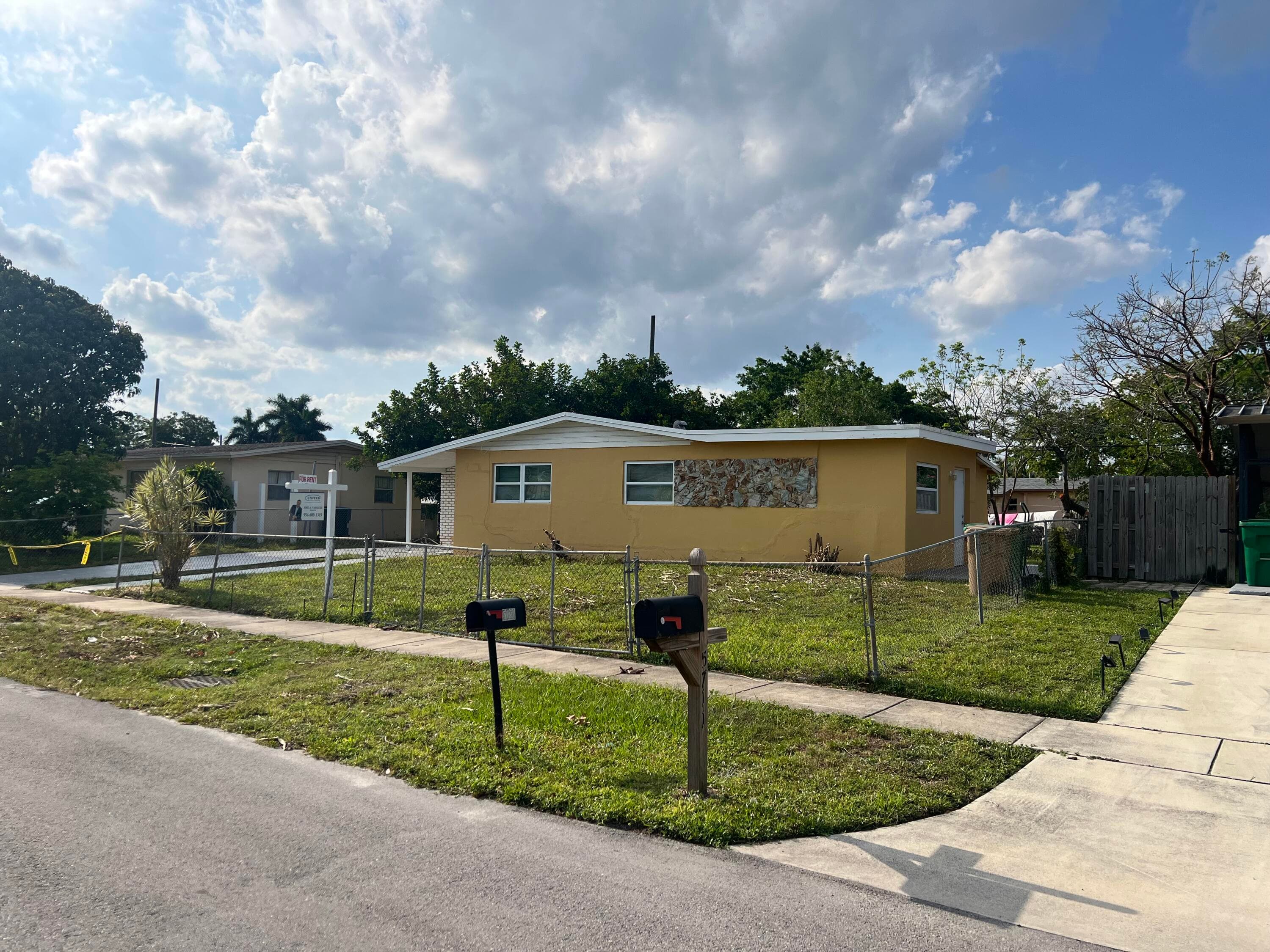 5721 SW 38th Street, Davie, FL 33314 — photo