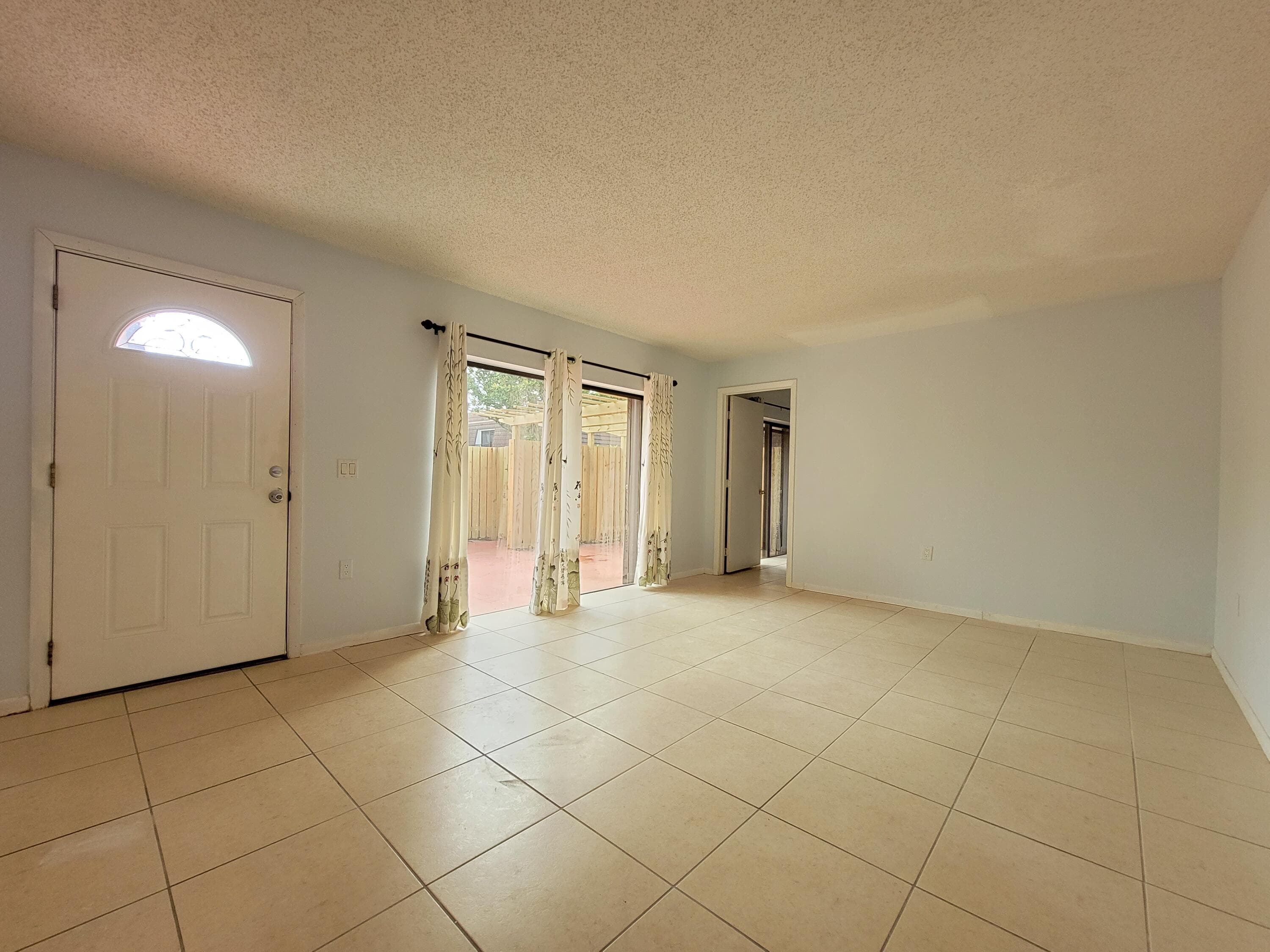 1522 15th Lane, Palm Beach Gardens, FL 33418 — photo 8 of 33