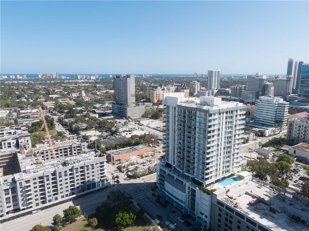 315 NE 3rd Avenue 2108, Fort Lauderdale, FL 33301 — photo 22 of 23