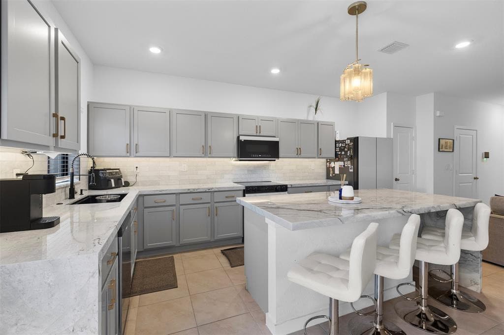 884 NW 3rd Terrace, Pompano Beach, FL 33060 — photo 7 of 34