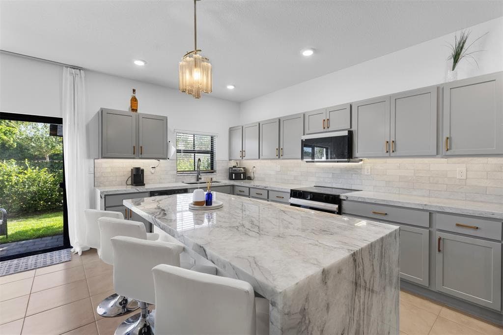 884 NW 3rd Terrace, Pompano Beach, FL 33060 — photo 1 of 34