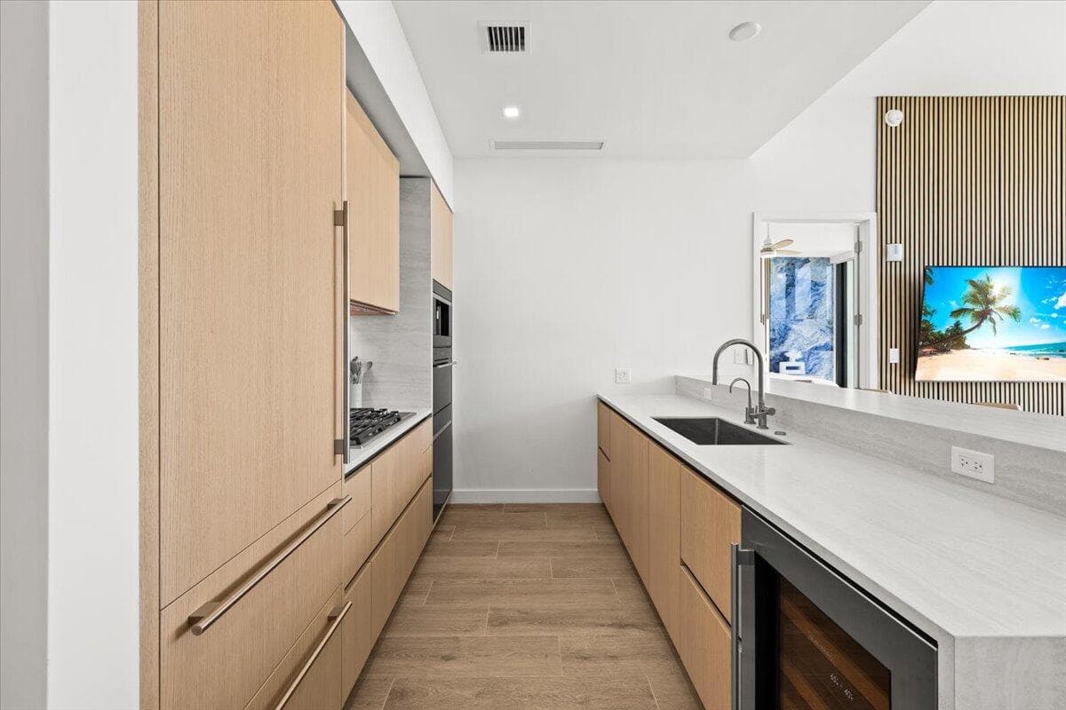 900 N Ocean Boulevard 305, Pompano Beach, FL 33062 — photo 12 of 49