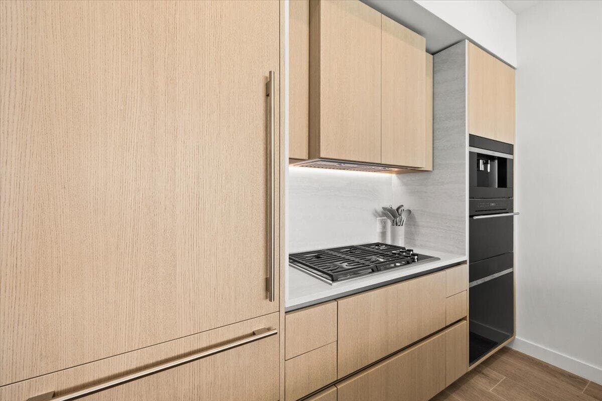 900 N Ocean Boulevard 305, Pompano Beach, FL 33062 — photo 13 of 49