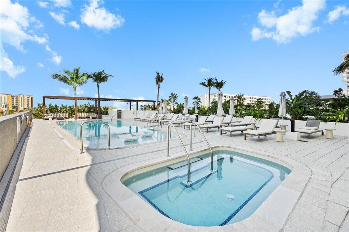 900 N Ocean Boulevard 305, Pompano Beach, FL 33062 — photo 42 of 49