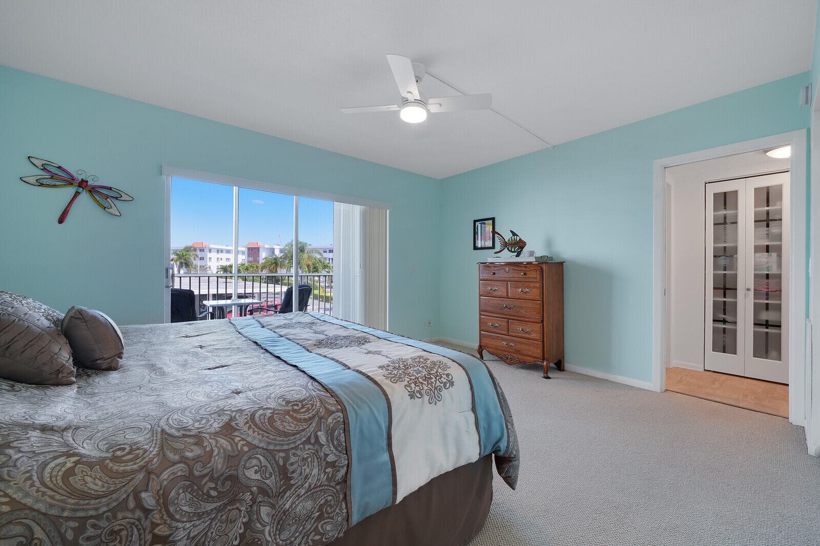 37 Yacht Club Drive Unit 202, North Palm Beach, FL 33408 — photo 14 of 35