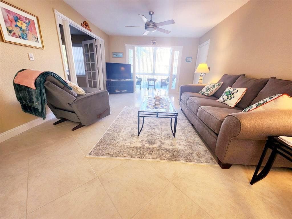6281 Bay Club Drive 2, Fort Lauderdale, FL 33308 — photo 4 of 38